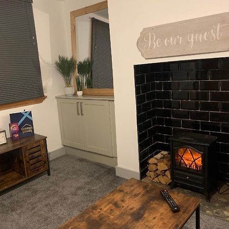 Cosy Cottage In Redcar - Workstays Uk Wilton  Exterior foto