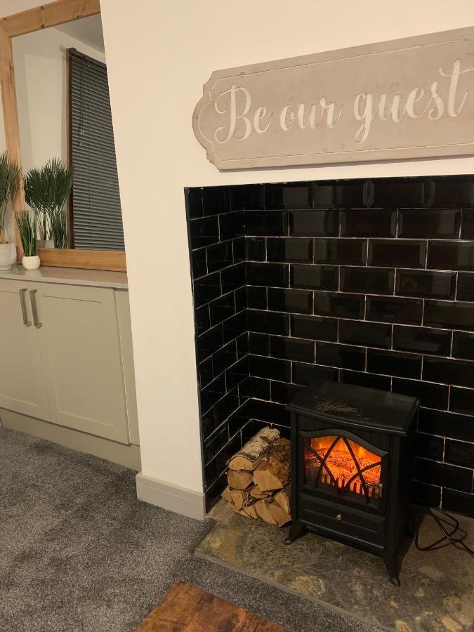Cosy Cottage In Redcar - Workstays Uk Wilton  Exterior foto